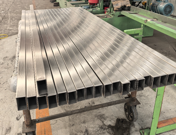 南开方管 矩形管 无缝方管生产厂家